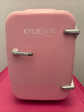KYLIE SKIN Pink Mini Fridge - Limited Edition